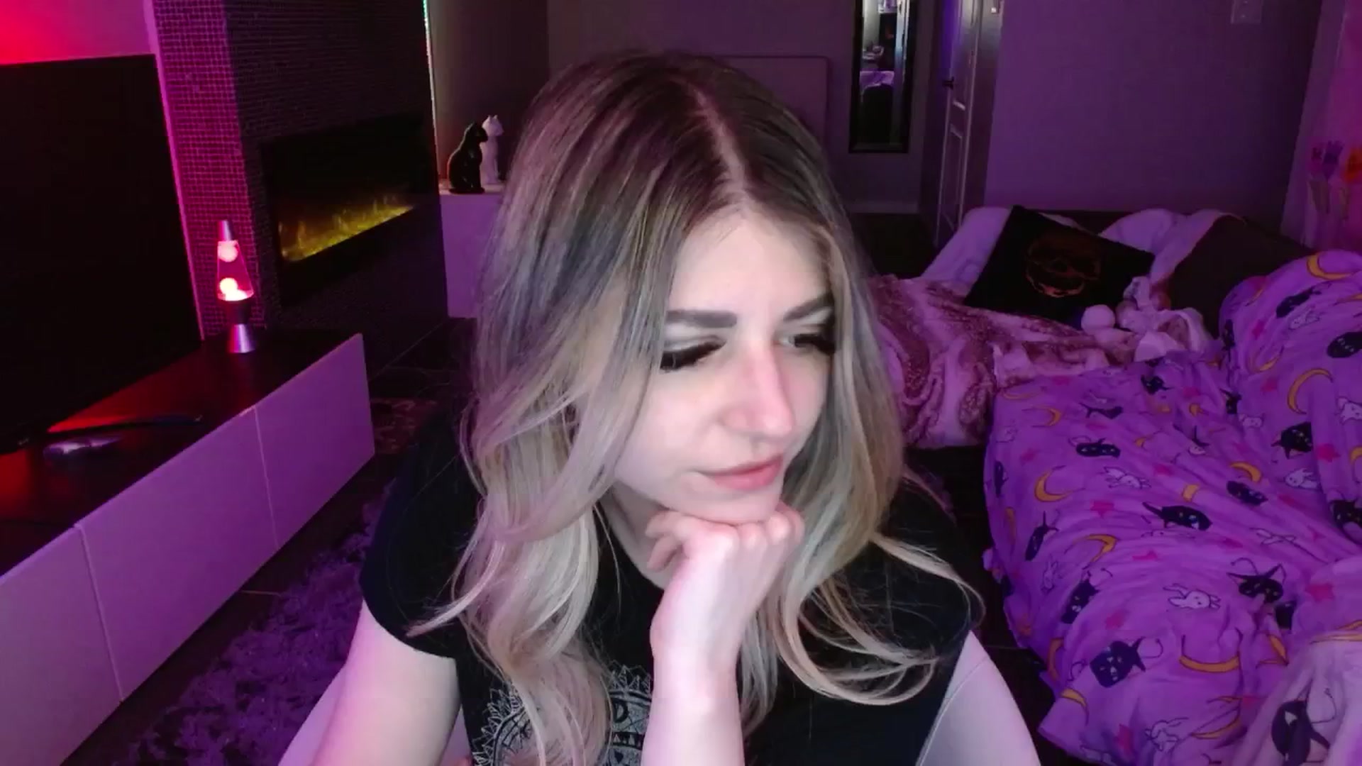 Gallery image thumbnail from Serafina's myfreecams stream on, 05/20/2024, 07:34 image 10 of 20
