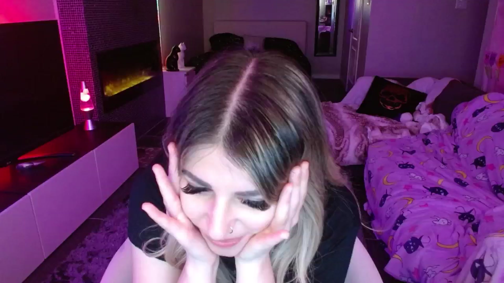 Gallery image thumbnail from Serafina's myfreecams stream on, 05/20/2024, 07:34 image 7 of 20