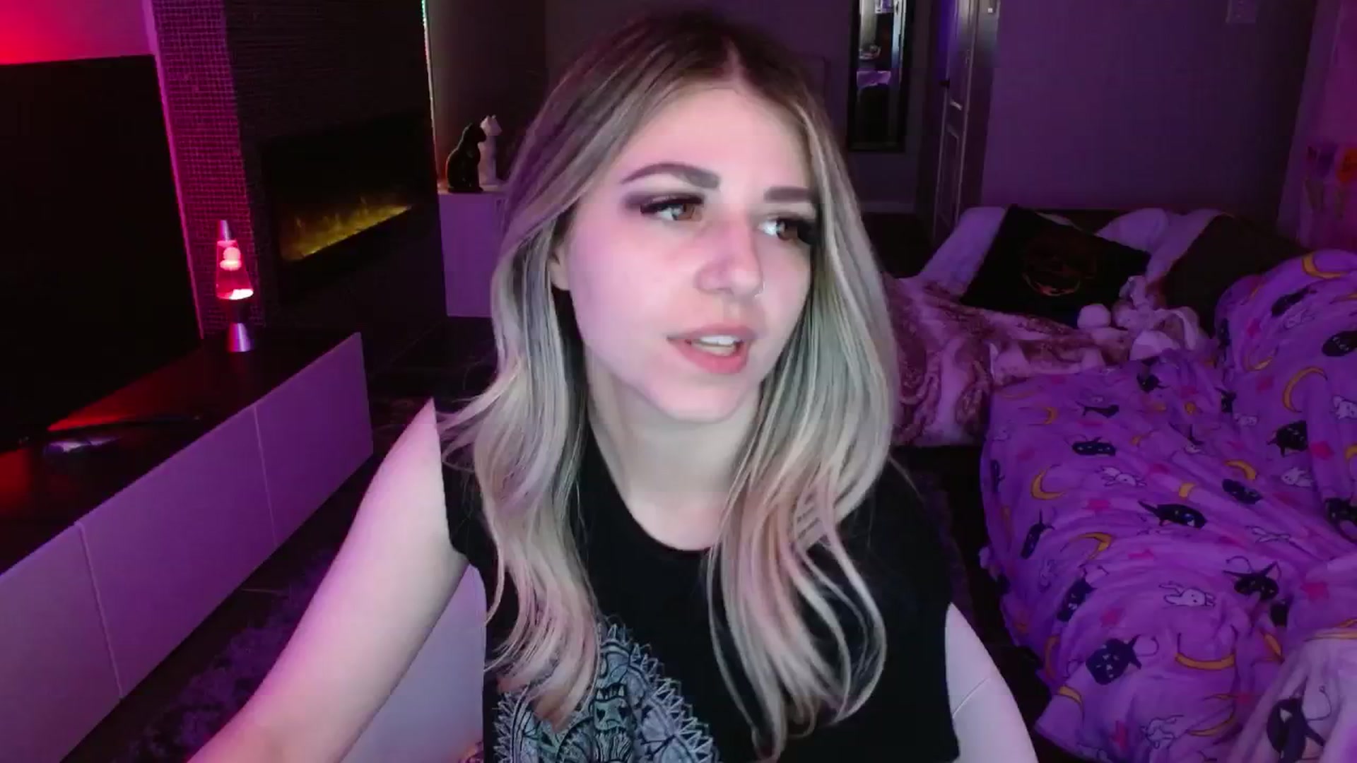 Gallery image thumbnail from Serafina's myfreecams stream on, 05/20/2024, 07:34 image 14 of 20