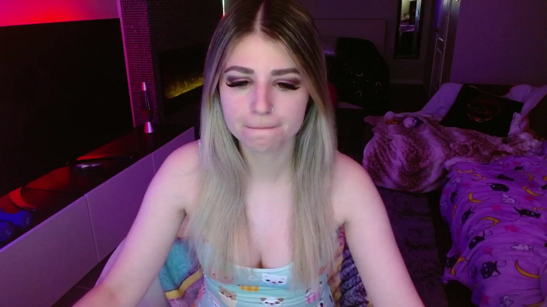 Gallery image thumbnail from Serafina's myfreecams stream on, 05/22/2024, 03:14 image 12 of 20