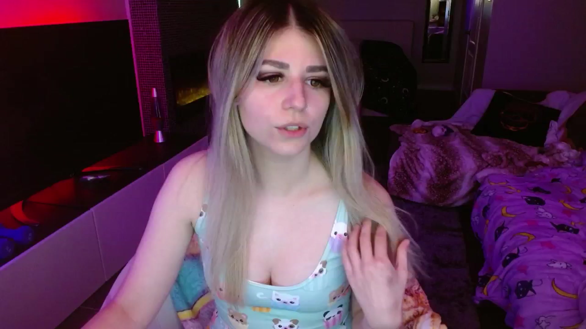 Gallery image thumbnail from Serafina's myfreecams stream on, 05/22/2024, 03:14 image 15 of 20