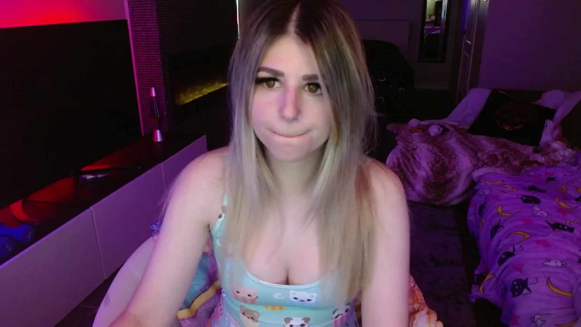Gallery image thumbnail from Serafina's myfreecams stream on, 05/22/2024, 03:14 image 19 of 20