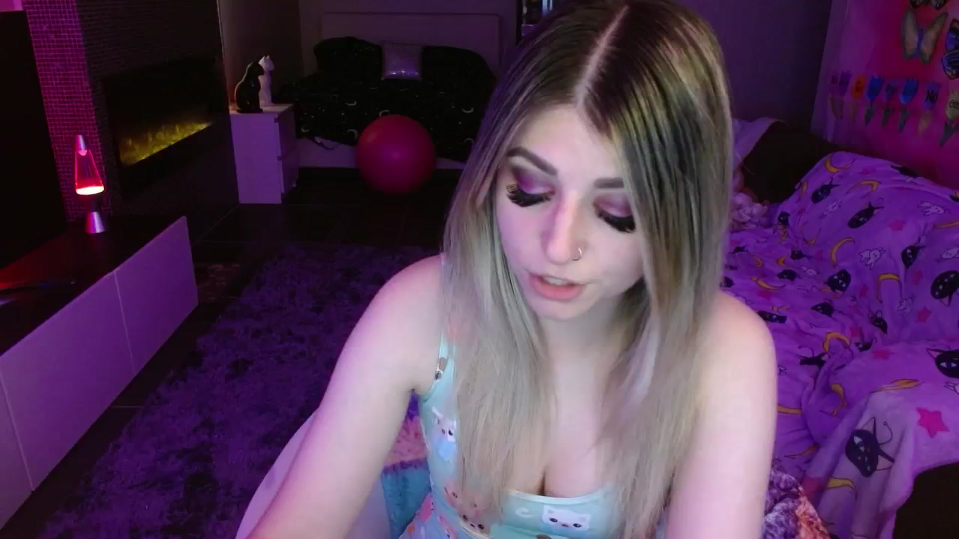 Gallery image thumbnail from Serafina's myfreecams stream on, 05/22/2024, 03:57 image 3 of 20