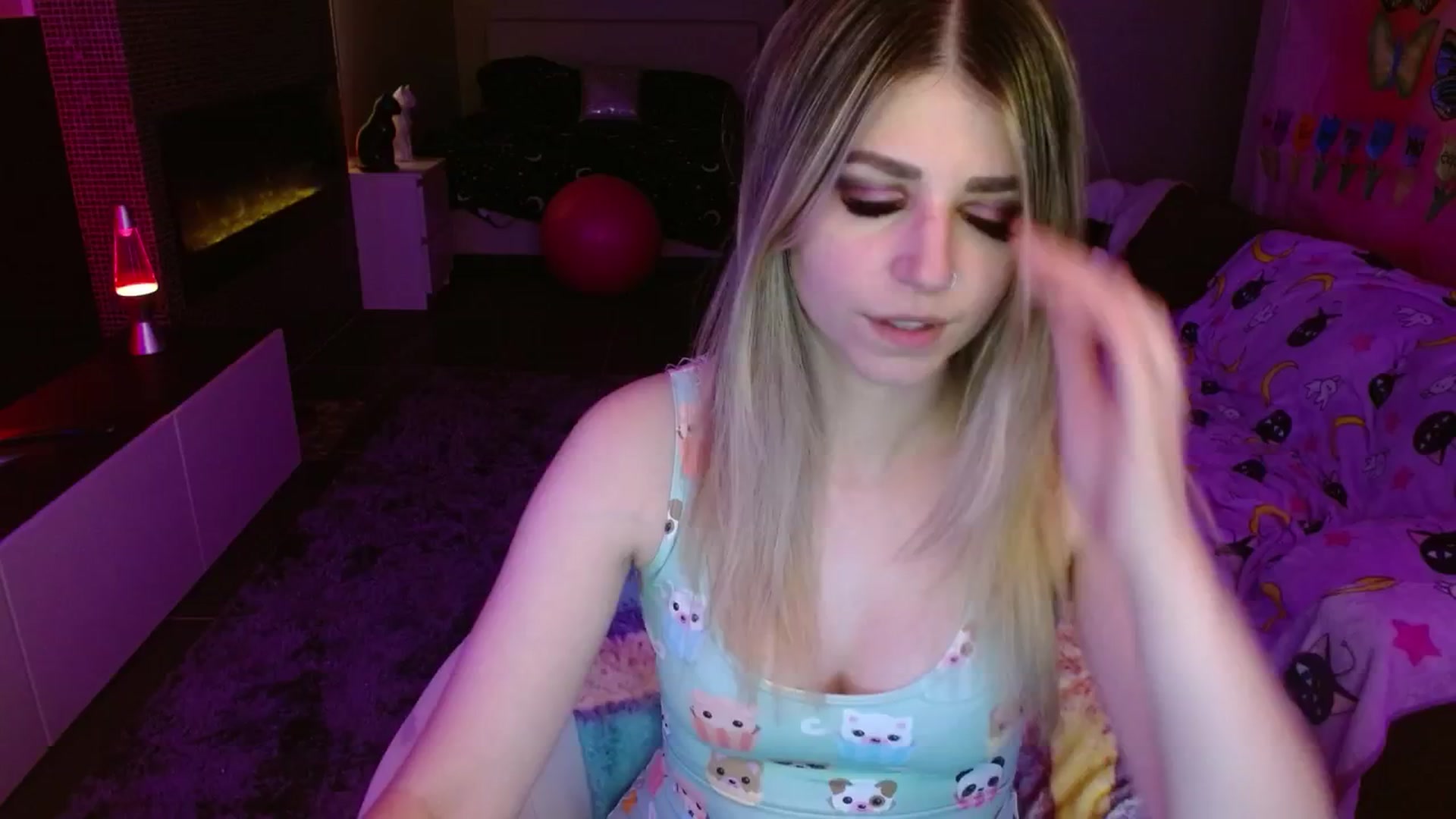 Gallery image thumbnail from Serafina's myfreecams stream on, 05/22/2024, 03:57 image 5 of 20