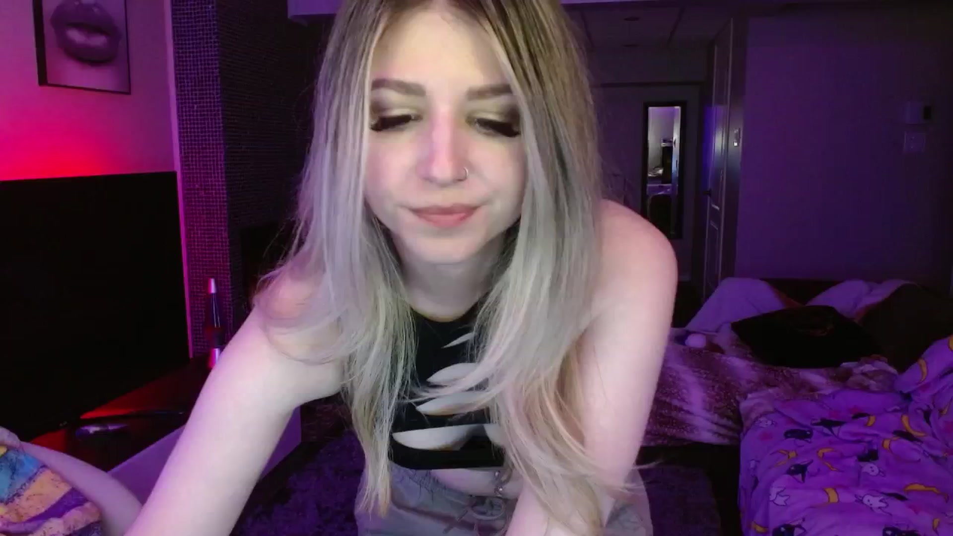 Gallery image thumbnail from Serafina's myfreecams stream on, 05/26/2024, 02:19 image 8 of 20