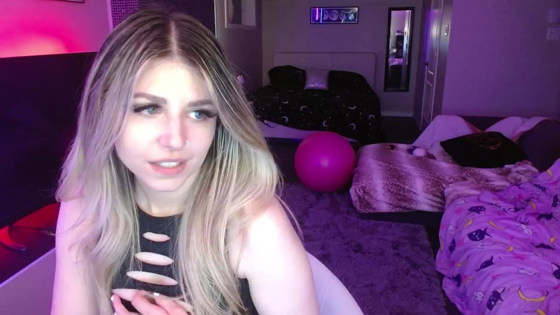 Gallery image thumbnail from Serafina's myfreecams stream on, 05/26/2024, 05:38 image 20 of 20