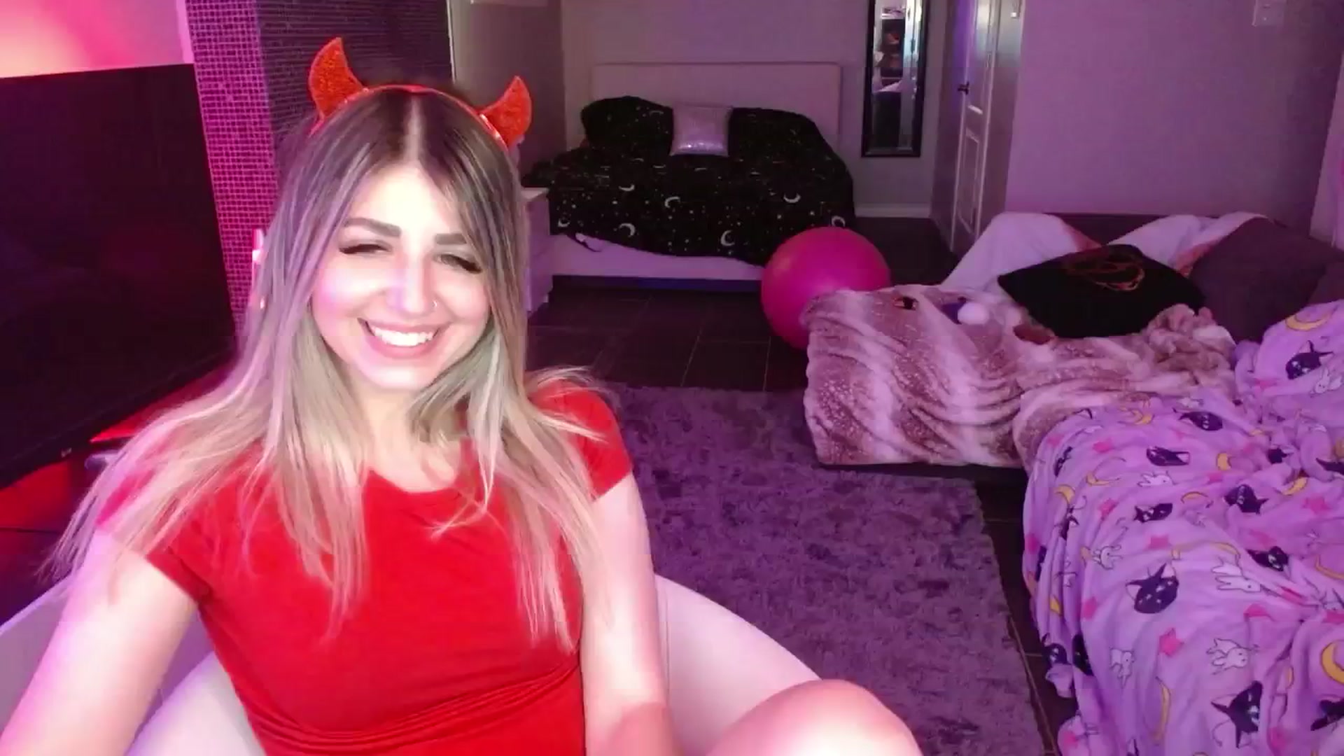Gallery image thumbnail from Serafina's myfreecams stream on, 05/29/2024, 04:30 image 19 of 20