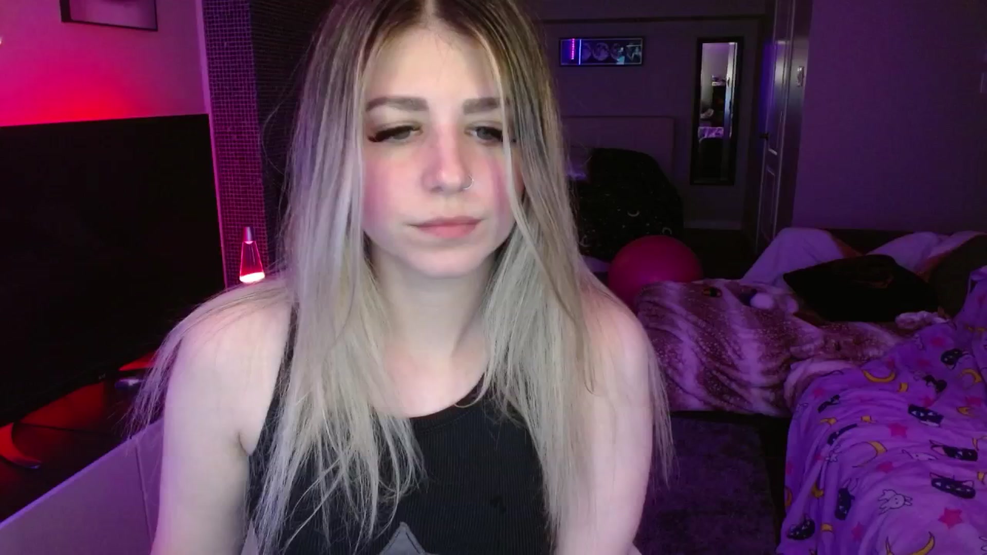 Gallery image thumbnail from Serafina's myfreecams stream on, 05/30/2024, 03:35 image 10 of 20