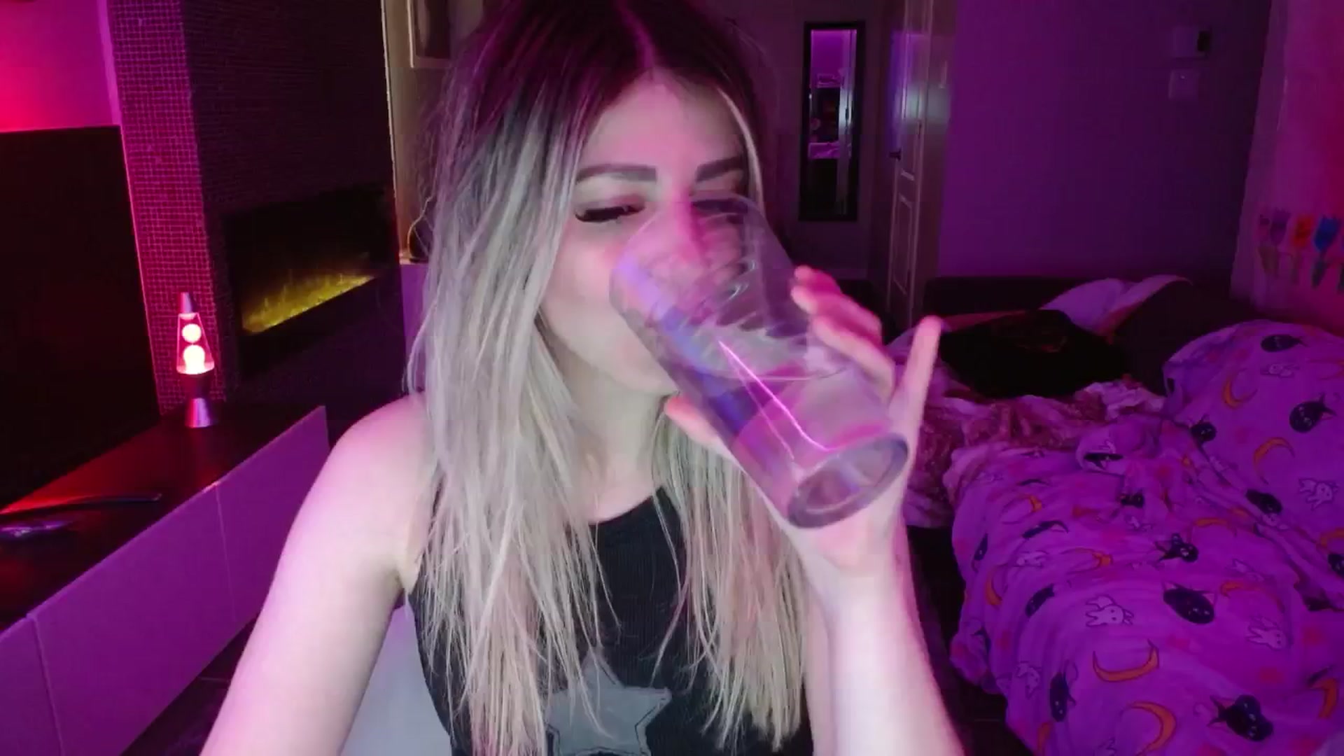 Gallery image thumbnail from Serafina's myfreecams stream on, 05/30/2024, 05:11 image 10 of 20