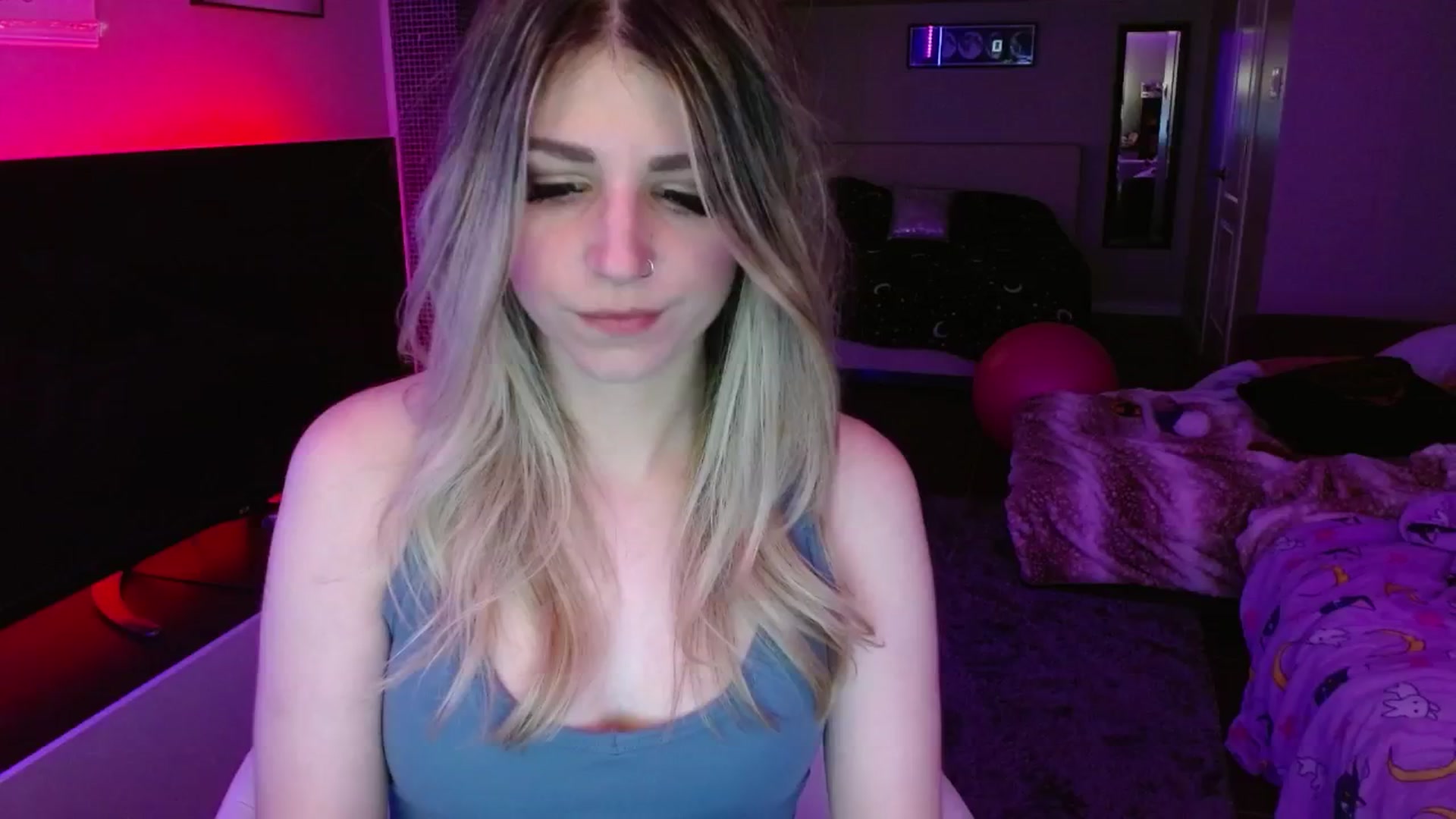 Gallery image thumbnail from Serafina's myfreecams stream on, 06/01/2024, 04:15 image 1 of 20