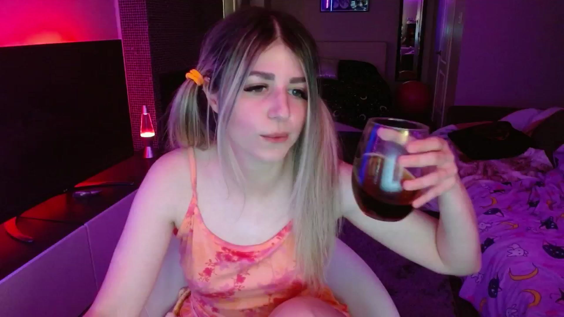 Gallery image thumbnail from Serafina's myfreecams stream on, 06/03/2024, 02:30 image 8 of 20