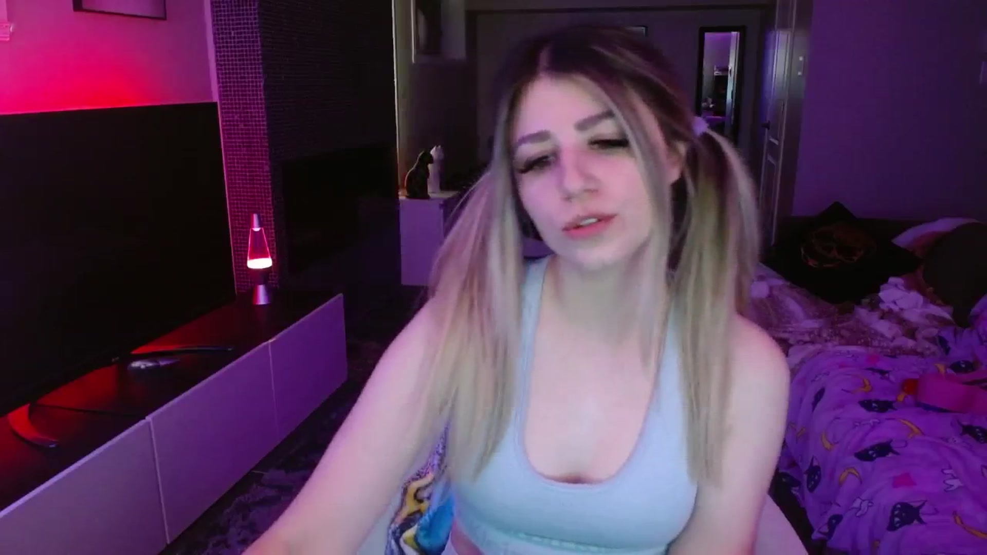 Gallery image thumbnail from Serafina's myfreecams stream on, 06/05/2024, 01:48 image 19 of 20