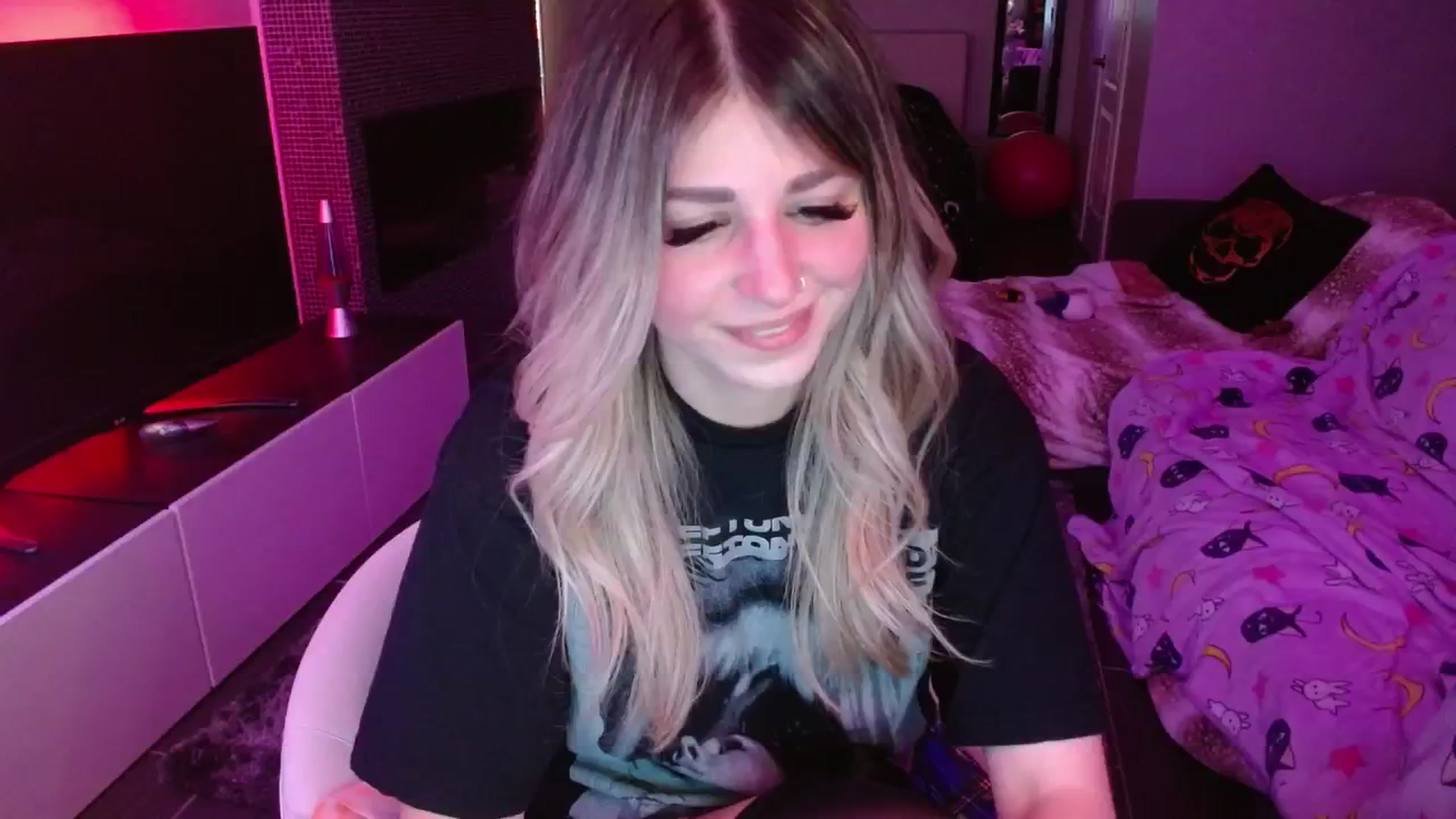 Gallery image thumbnail from Serafina's myfreecams stream on, 06/07/2024, 03:34 image 14 of 20