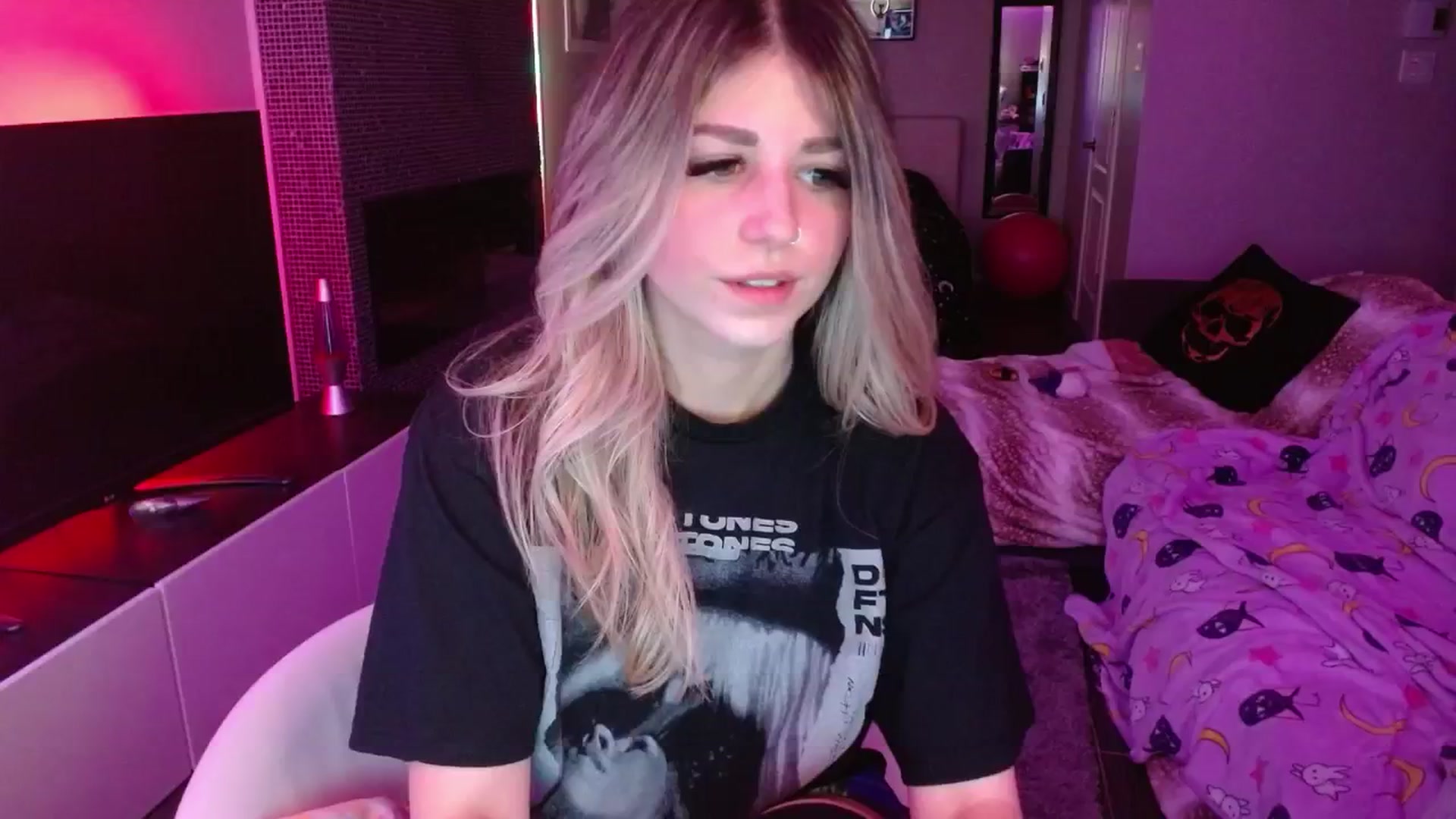 Gallery image thumbnail from Serafina's myfreecams stream on, 06/07/2024, 03:34 image 2 of 20
