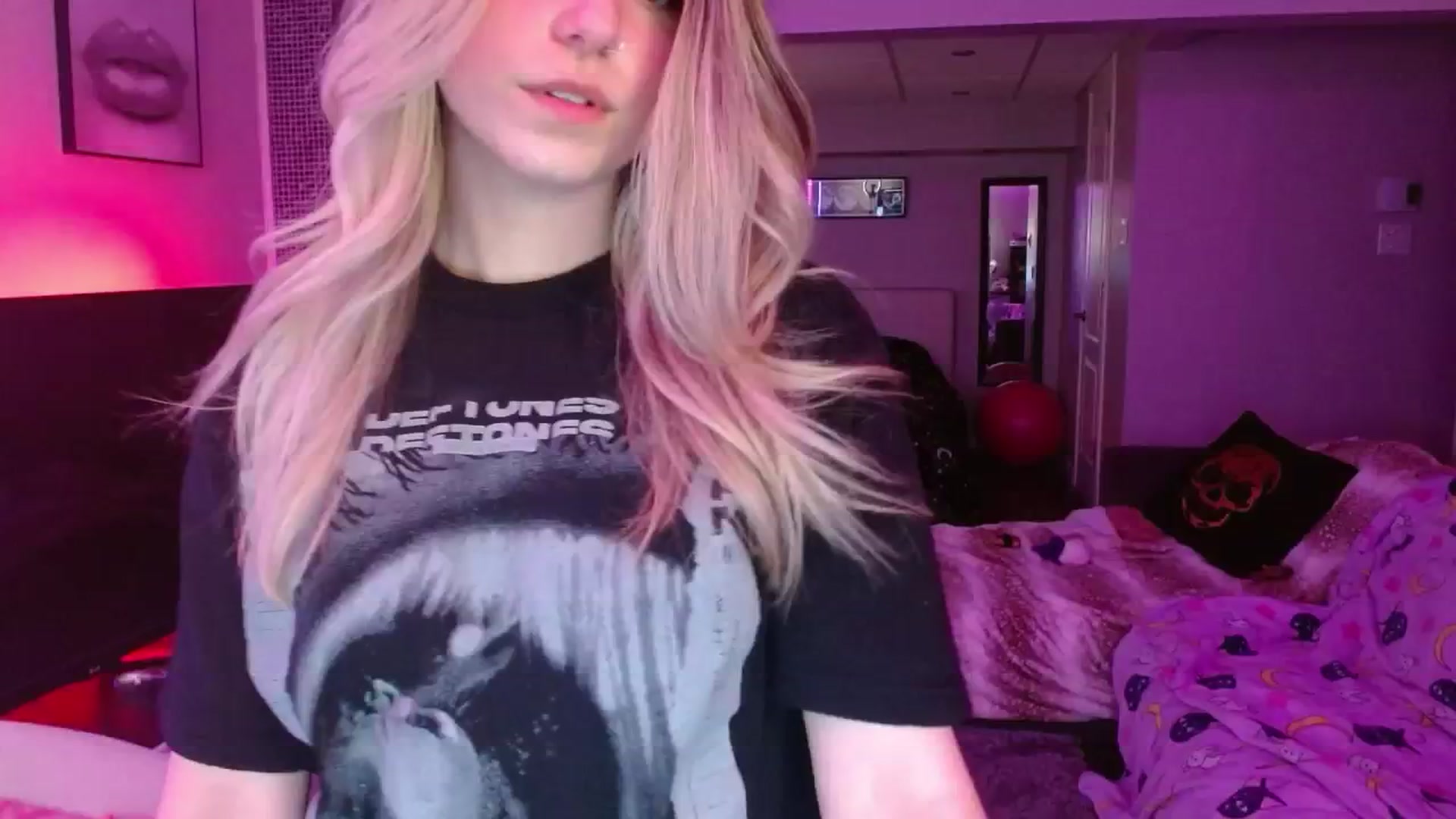 Gallery image thumbnail from Serafina's myfreecams stream on, 06/07/2024, 03:34 image 6 of 20