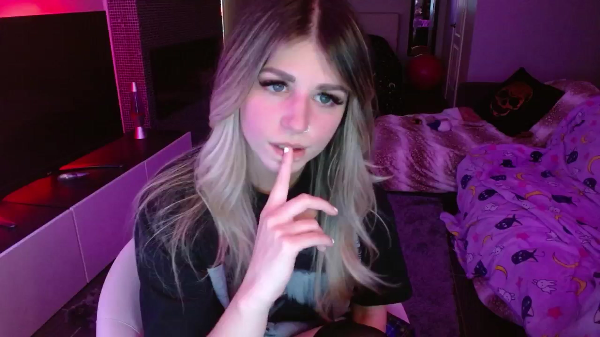 Gallery image thumbnail from Serafina's myfreecams stream on, 06/07/2024, 03:34 image 13 of 20