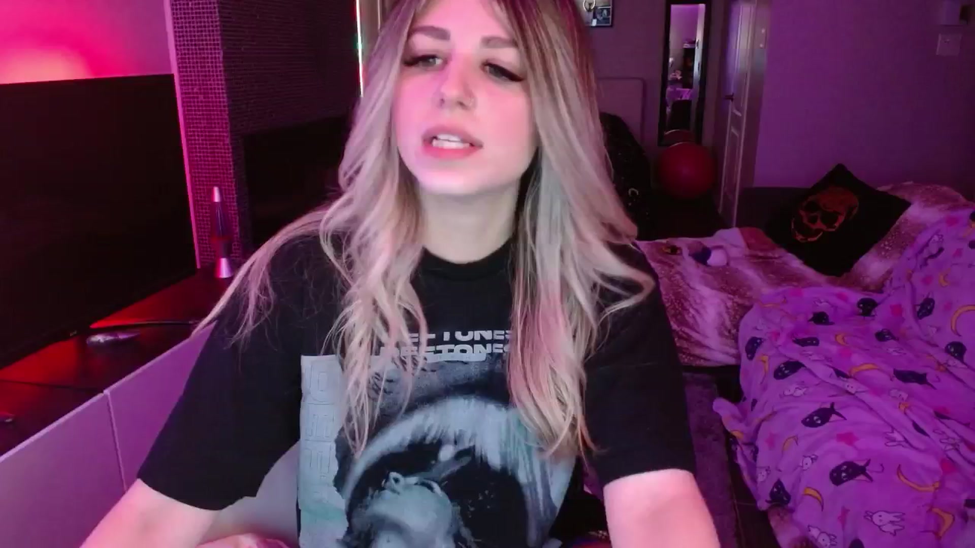 Gallery image thumbnail from Serafina's myfreecams stream on, 06/07/2024, 03:34 image 1 of 20
