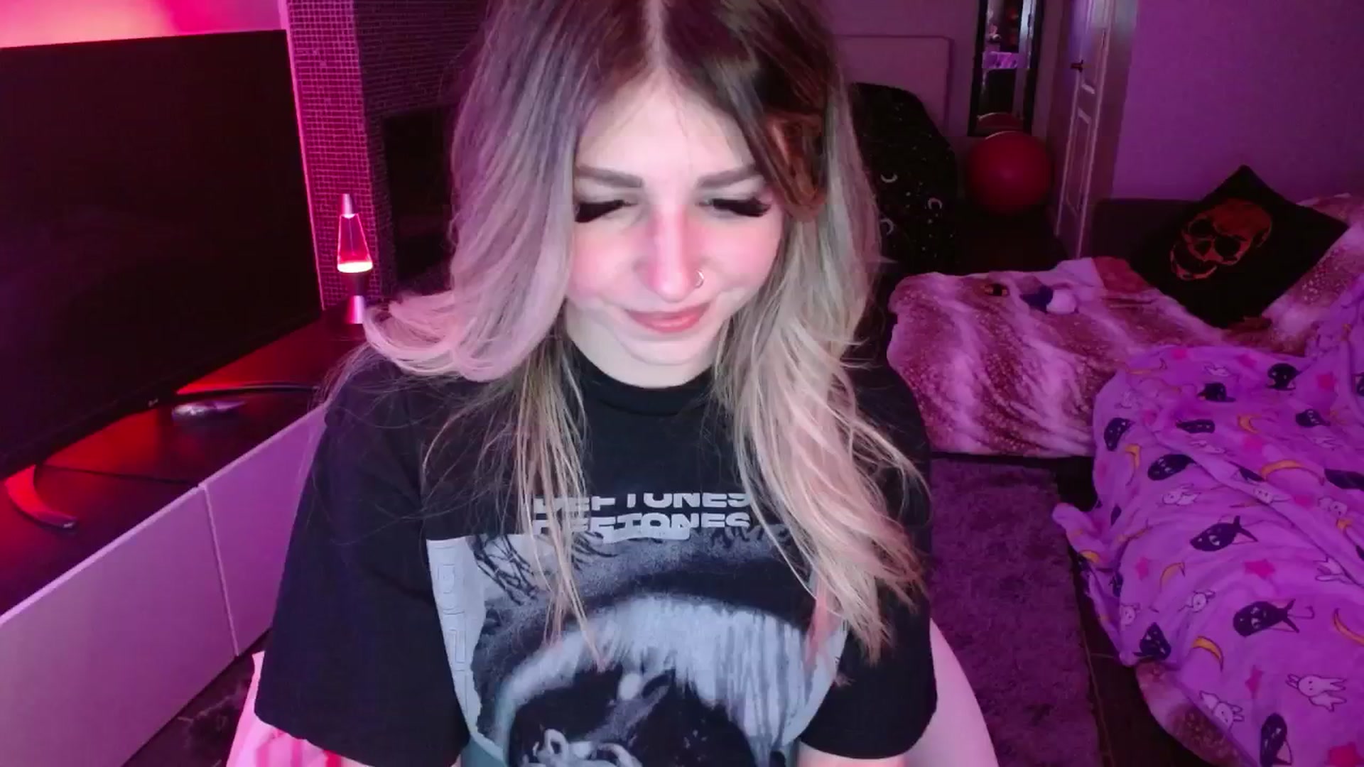 Gallery image thumbnail from Serafina's myfreecams stream on, 06/07/2024, 04:03 image 20 of 20