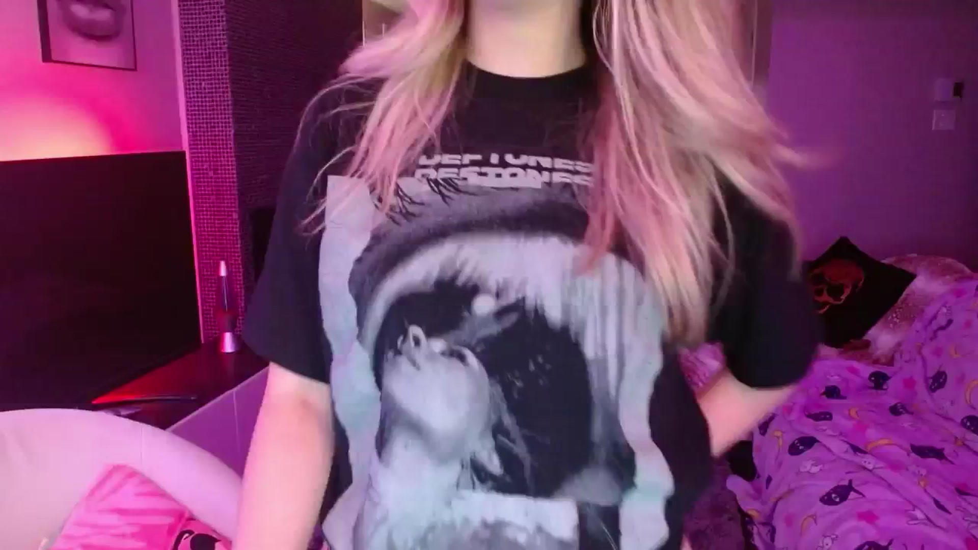 Gallery image thumbnail from Serafina's myfreecams stream on, 06/07/2024, 04:03 image 5 of 20