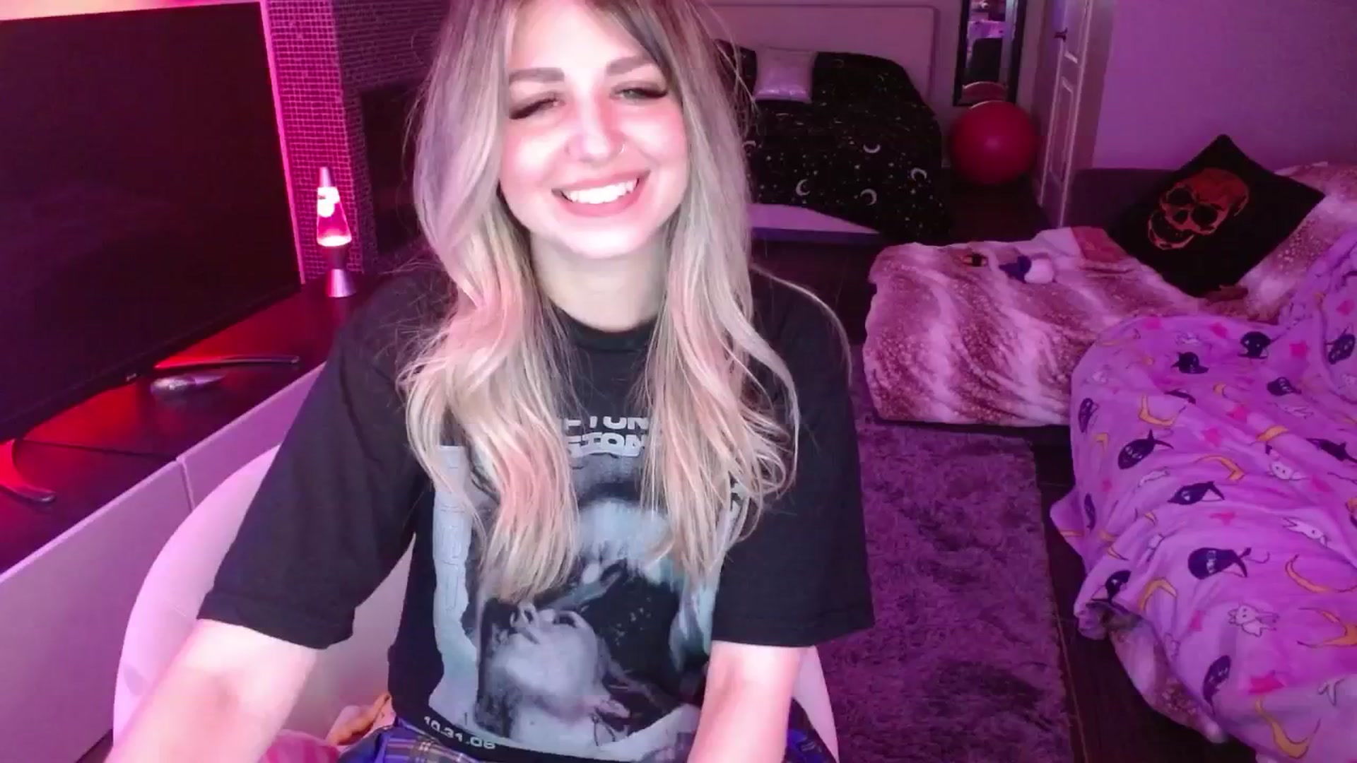 Gallery image thumbnail from Serafina's myfreecams stream on, 06/07/2024, 06:11 image 20 of 20