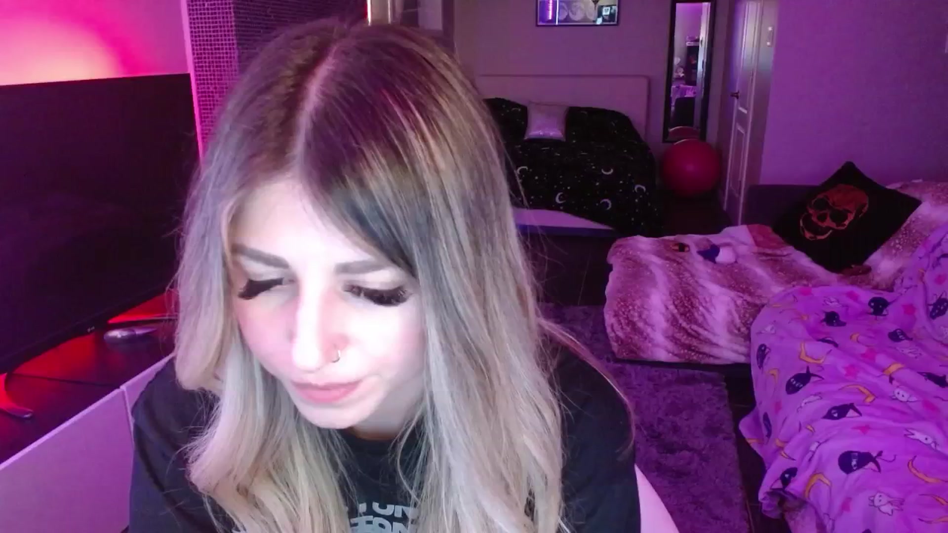 Gallery image thumbnail from Serafina's myfreecams stream on, 06/07/2024, 06:11 image 7 of 20