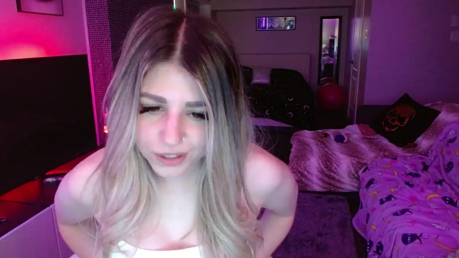 Gallery image thumbnail from Serafina's myfreecams stream on, 06/08/2024, 06:02 image 19 of 20