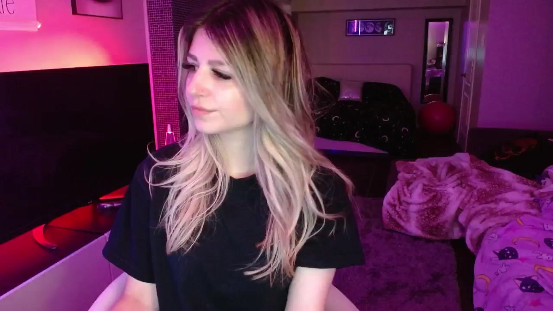 Gallery image thumbnail from Serafina's myfreecams stream on, 06/09/2024, 03:11 image 19 of 20