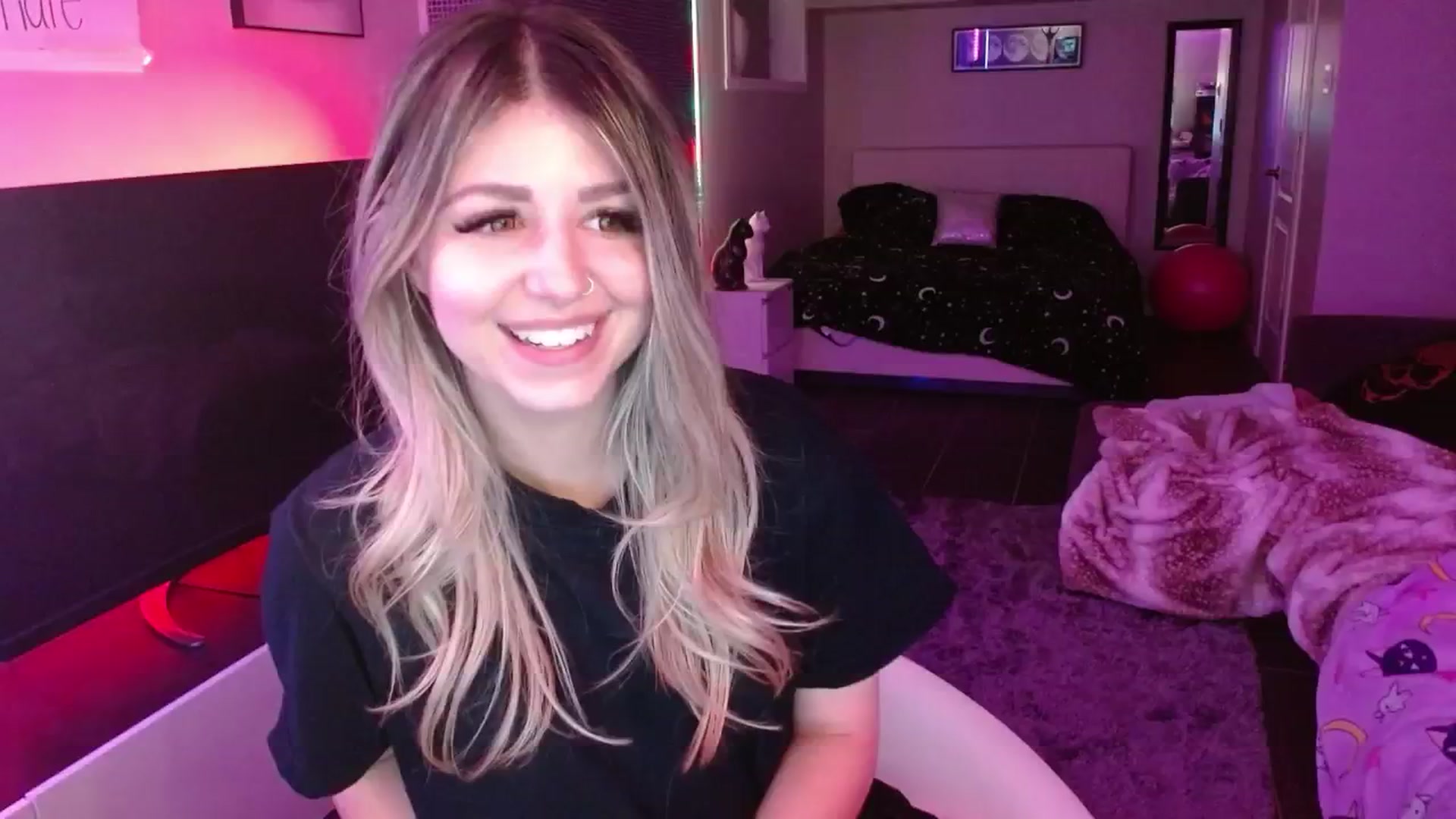 Gallery image thumbnail from Serafina's myfreecams stream on, 06/09/2024, 04:05 image 9 of 20