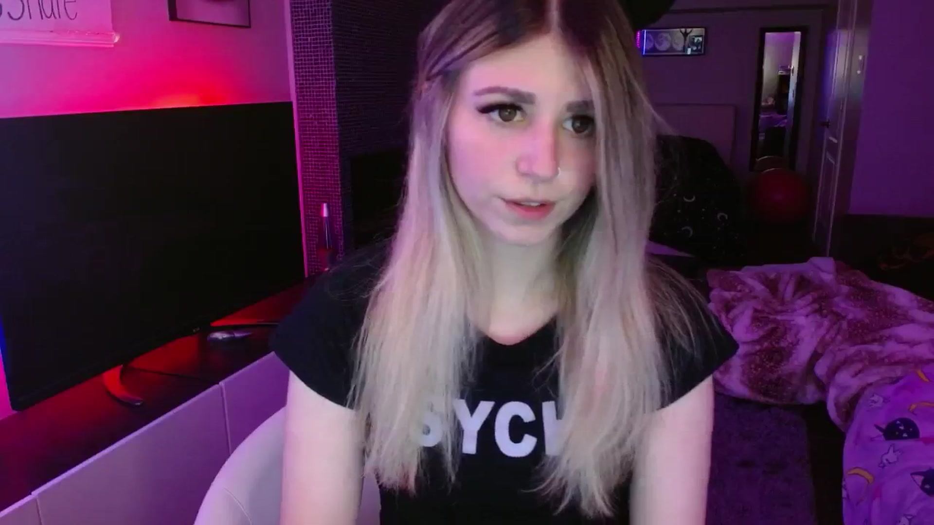 Gallery image thumbnail from Serafina's myfreecams stream on, 06/10/2024, 01:12 image 9 of 20