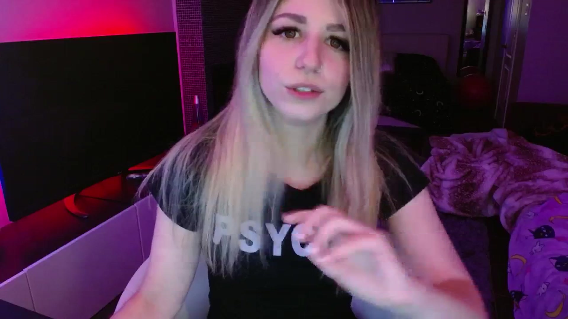 Gallery image thumbnail from Serafina's myfreecams stream on, 06/10/2024, 01:12 image 17 of 20