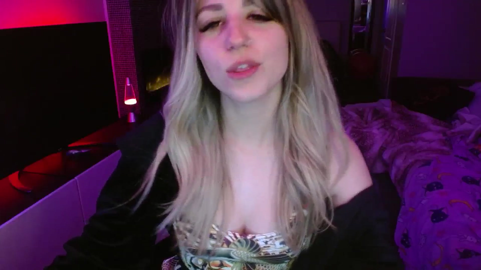 Gallery image thumbnail from Serafina's myfreecams stream on, 06/12/2024, 05:06 image 11 of 20