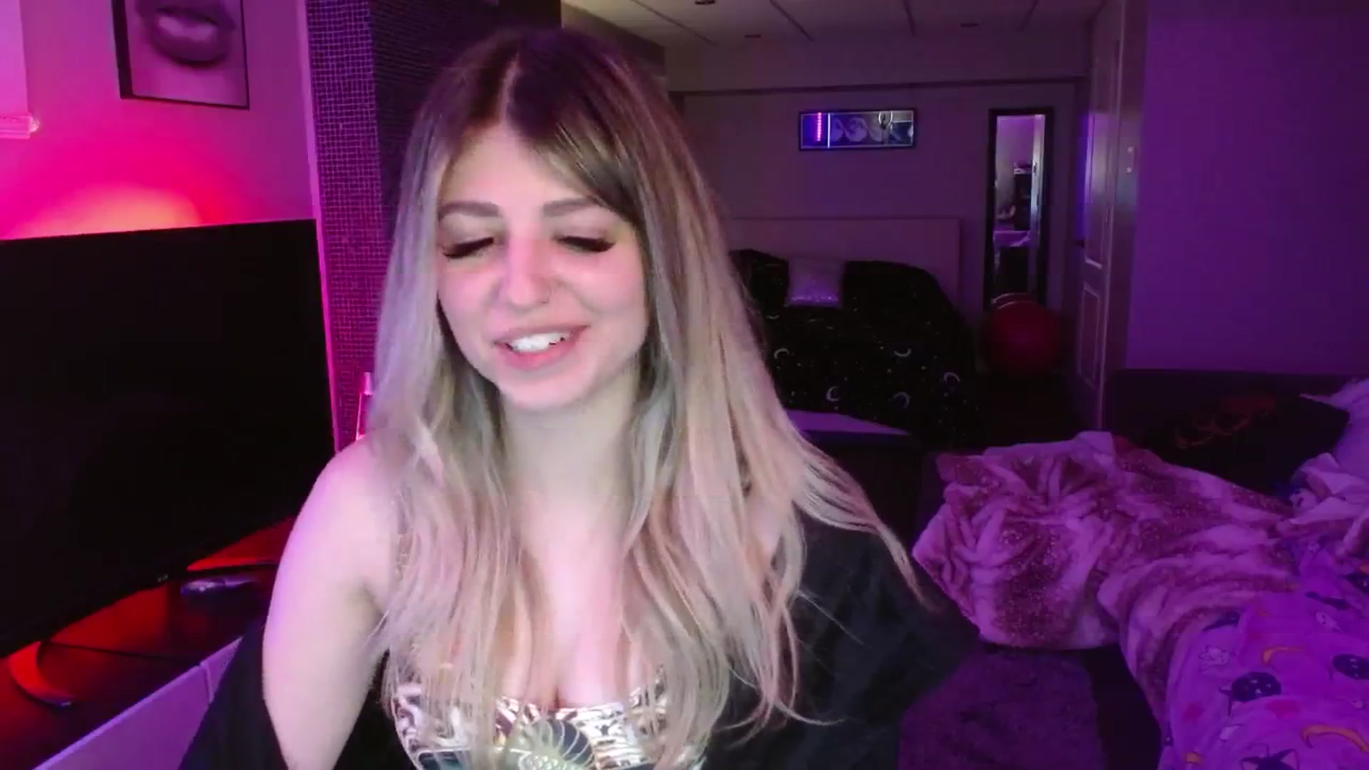 Gallery image thumbnail from Serafina's myfreecams stream on, 06/12/2024, 05:06 image 9 of 20