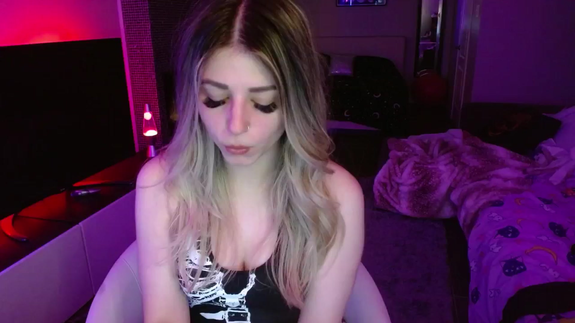Gallery image thumbnail from Serafina's myfreecams stream on, 06/13/2024, 05:54 image 16 of 20