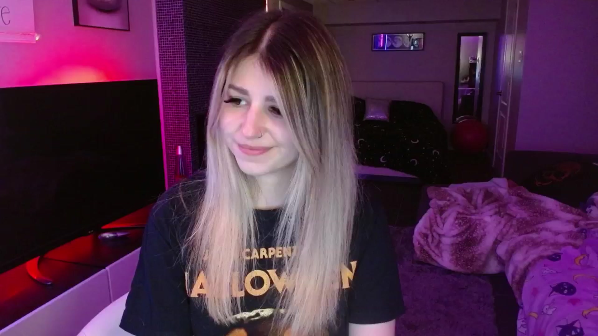 Gallery image thumbnail from Serafina's myfreecams stream on, 06/14/2024, 04:42 image 7 of 20