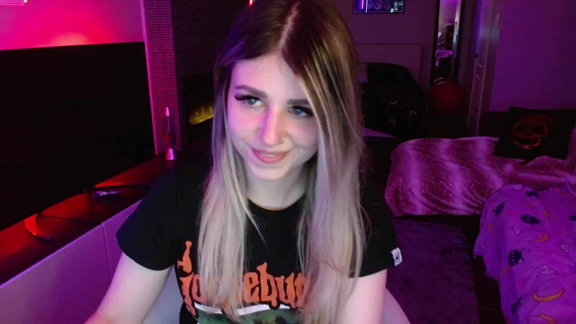 Gallery image thumbnail from Serafina's myfreecams stream on, 06/16/2024, 04:13 image 9 of 20