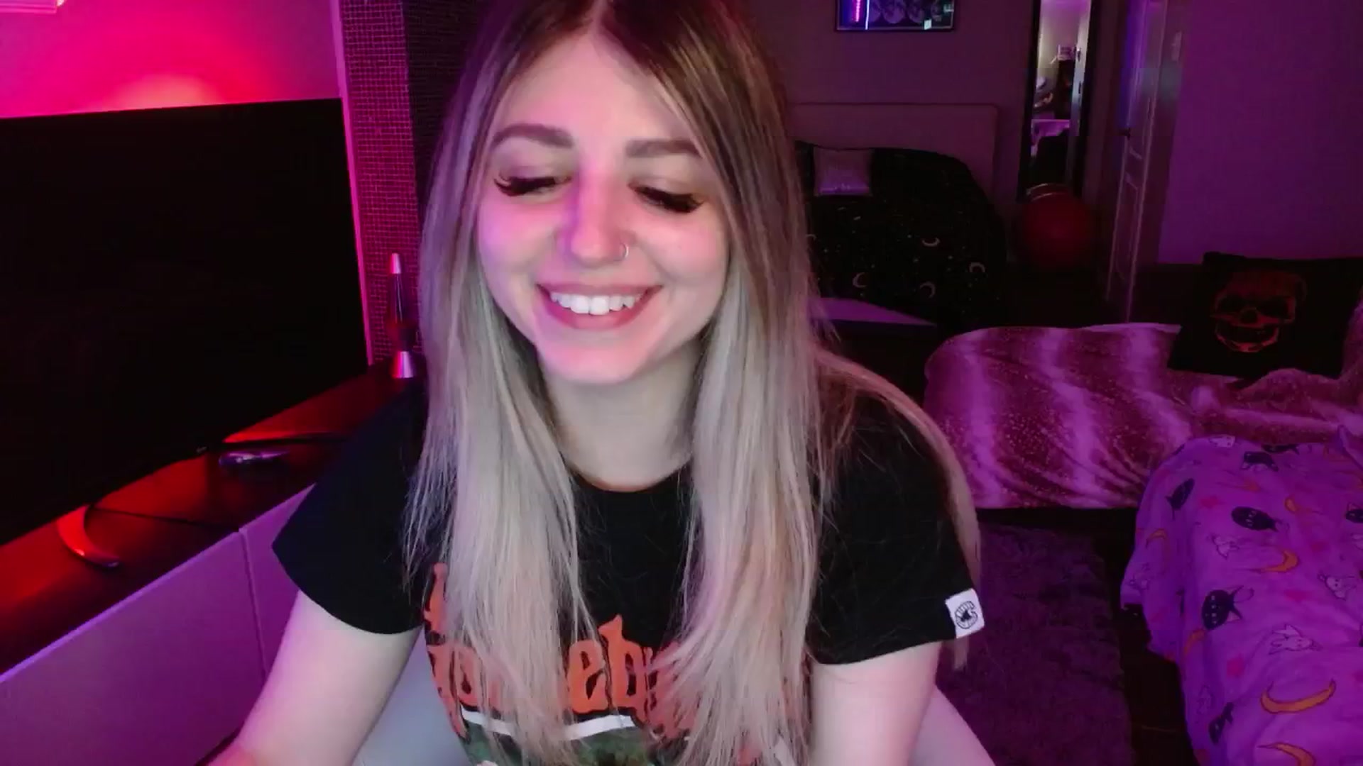Gallery image thumbnail from Serafina's myfreecams stream on, 06/16/2024, 04:13 image 5 of 20