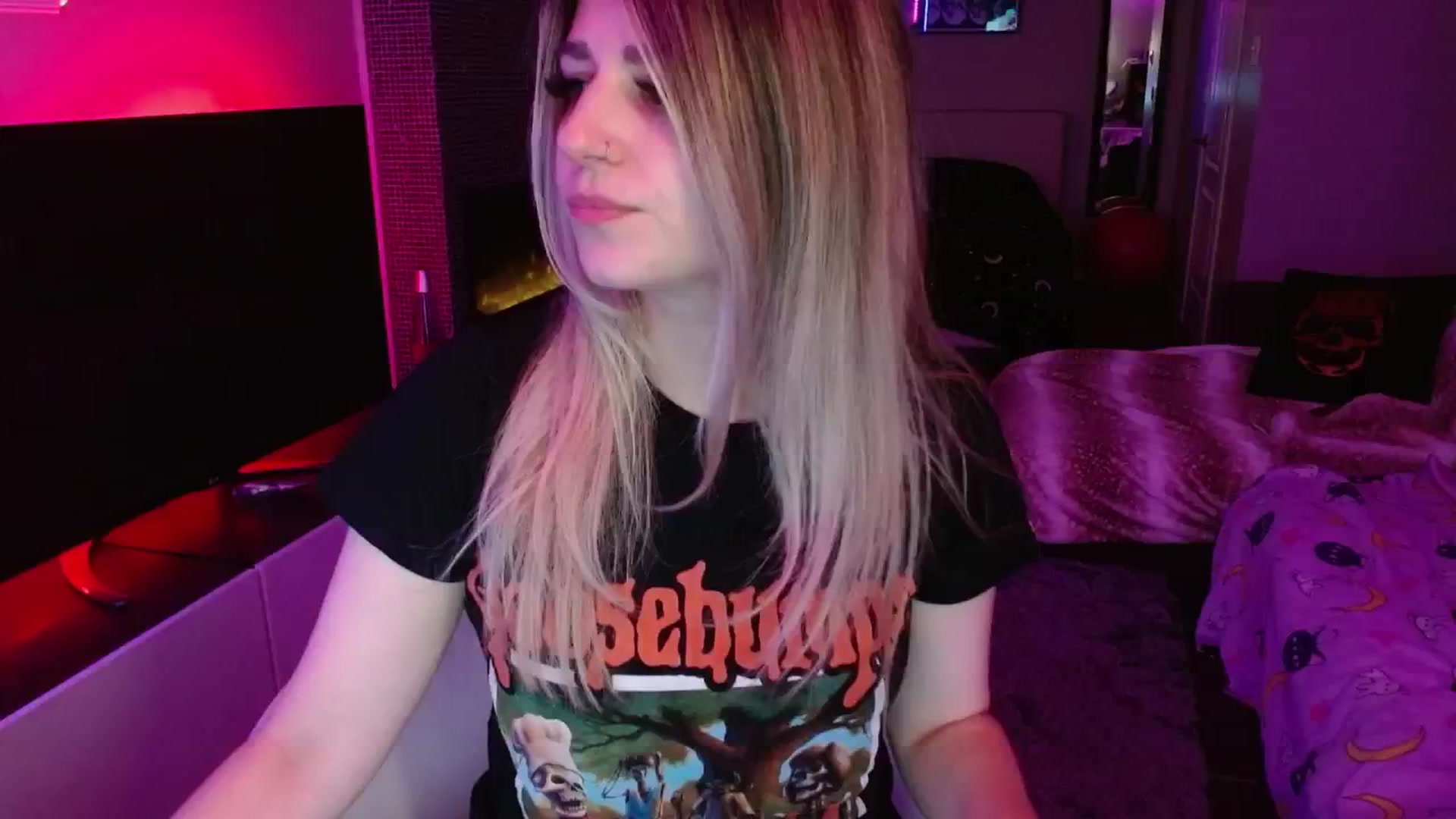 Gallery image thumbnail from Serafina's myfreecams stream on, 06/16/2024, 04:13 image 1 of 20