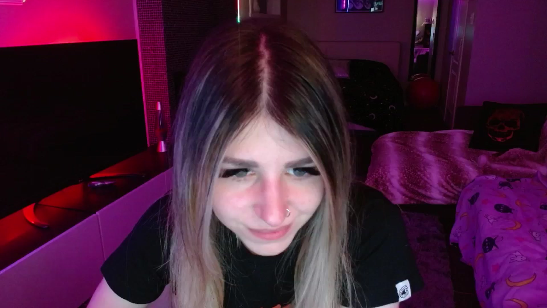 Gallery image thumbnail from Serafina's myfreecams stream on, 06/16/2024, 04:13 image 7 of 20