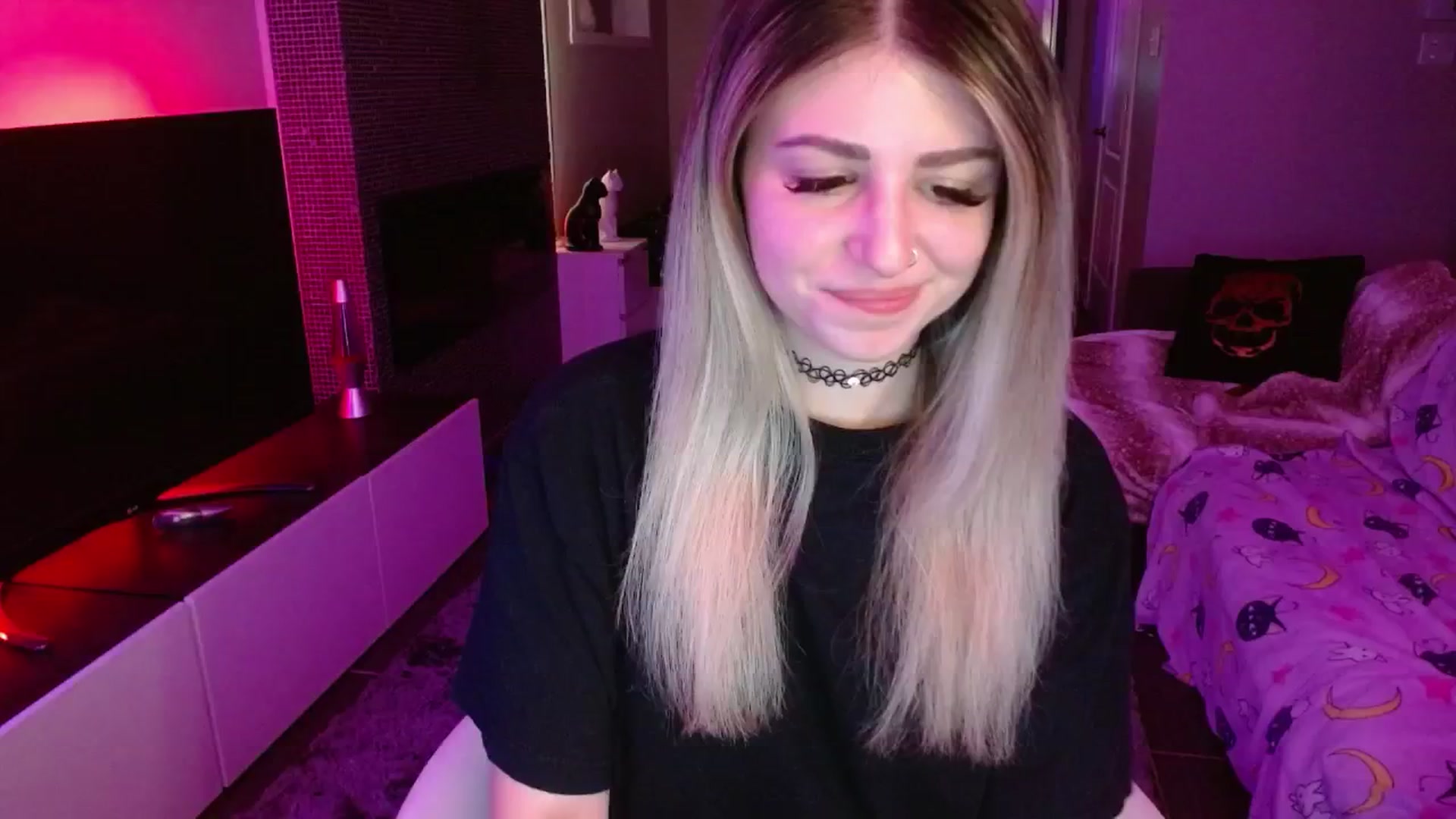 Gallery image thumbnail from Serafina's myfreecams stream on, 06/19/2024, 03:52 image 10 of 20