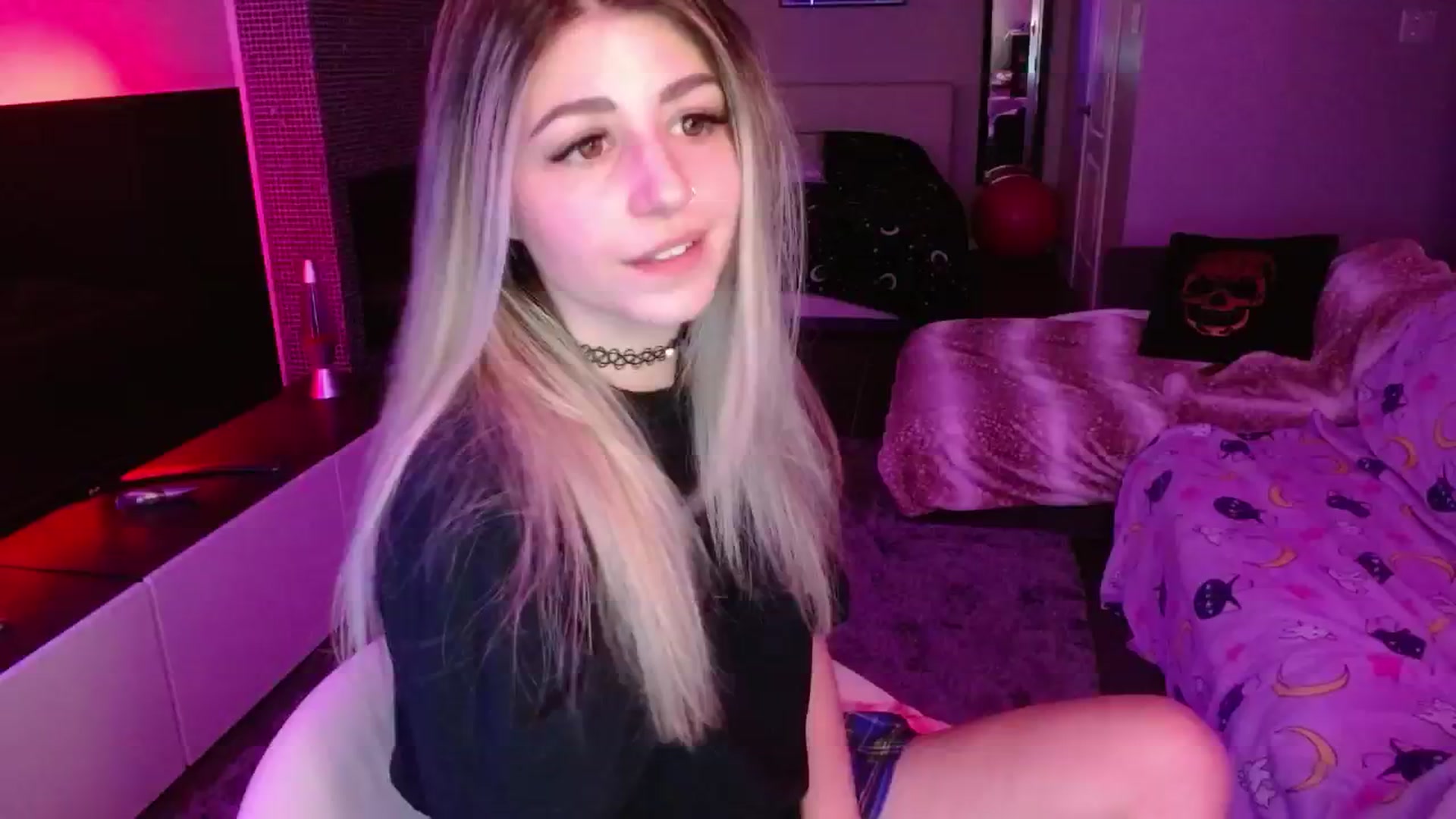 Gallery image thumbnail from Serafina's myfreecams stream on, 06/19/2024, 03:52 image 11 of 20