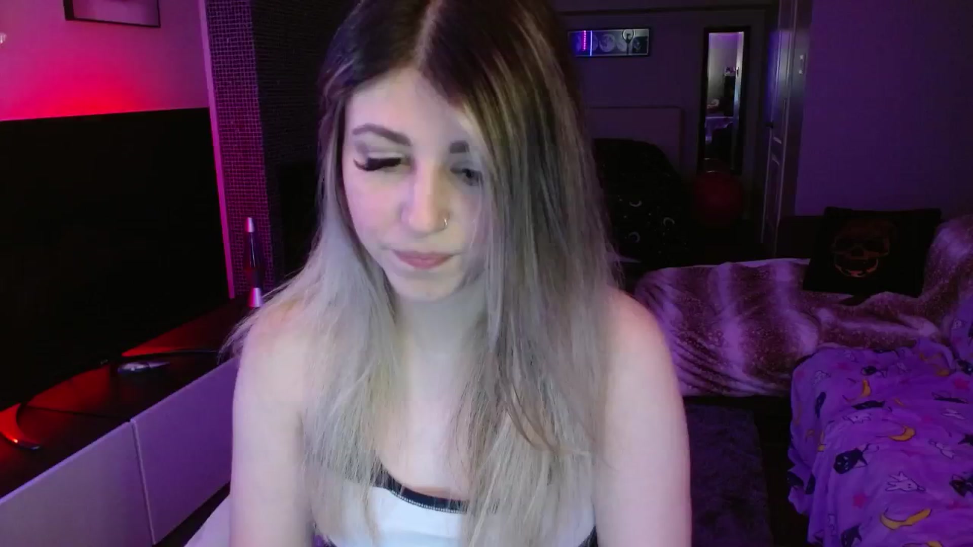Gallery image thumbnail from Serafina's myfreecams stream on, 06/20/2024, 03:41 image 2 of 20