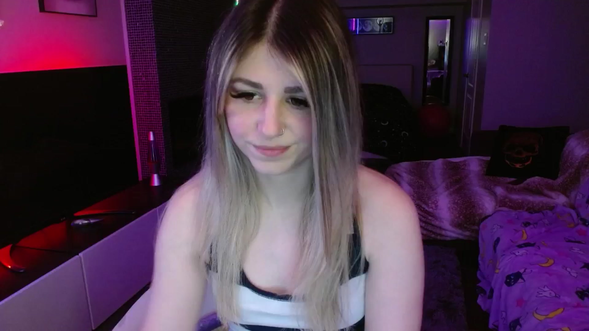 Gallery image thumbnail from Serafina's myfreecams stream on, 06/20/2024, 03:41 image 3 of 20