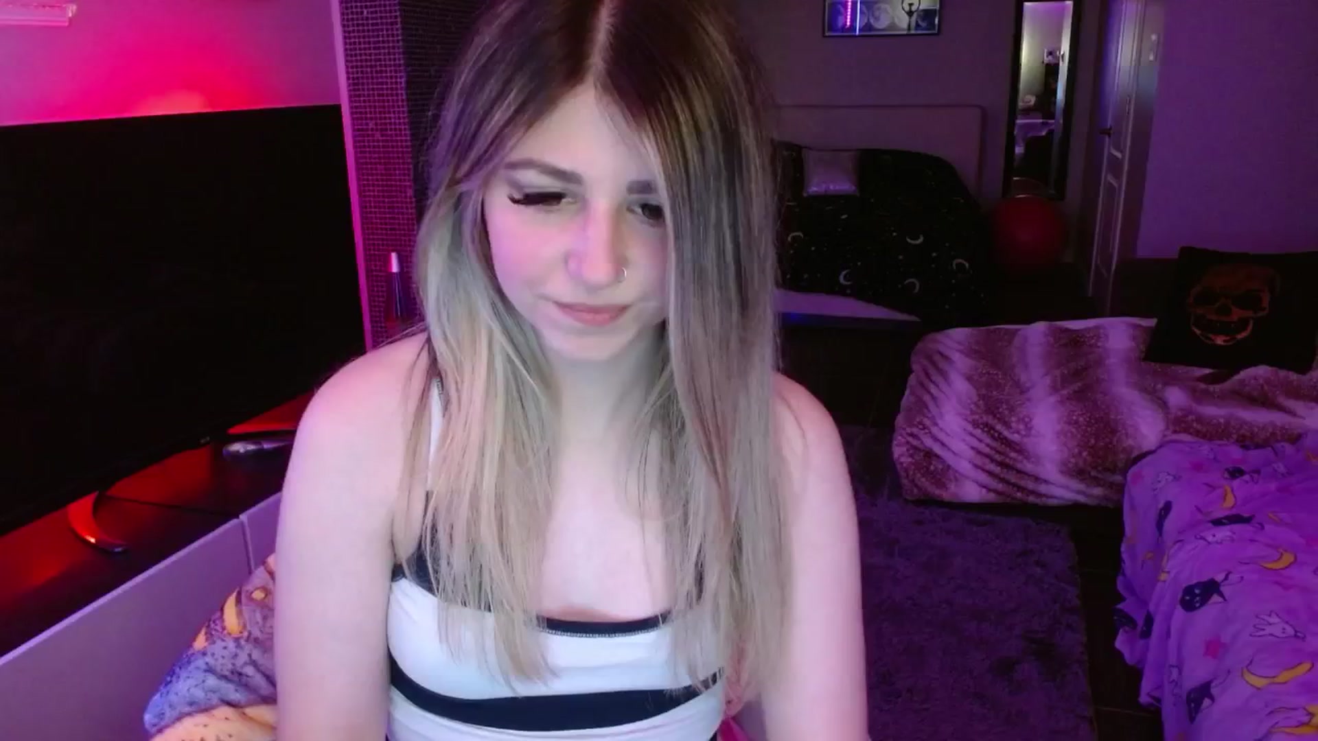 Gallery image thumbnail from Serafina's myfreecams stream on, 06/20/2024, 03:41 image 12 of 20