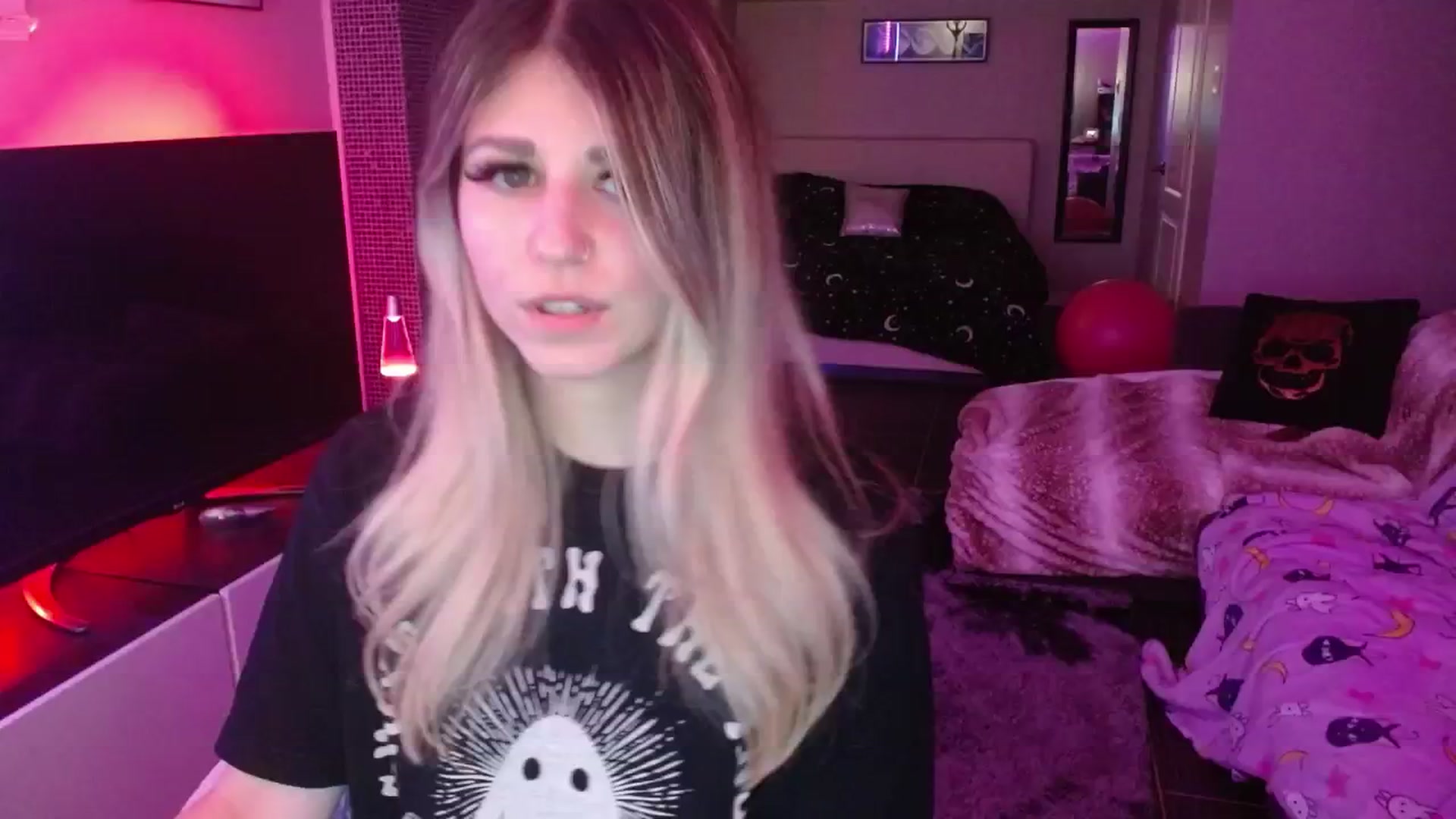 Gallery image thumbnail from Serafina's myfreecams stream on, 06/23/2024, 04:49 image 19 of 20