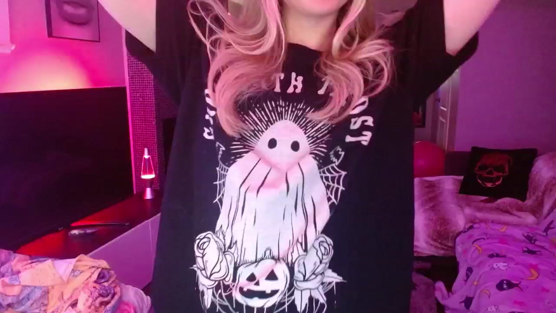 Gallery image thumbnail from Serafina's myfreecams stream on, 06/23/2024, 04:49 image 16 of 20