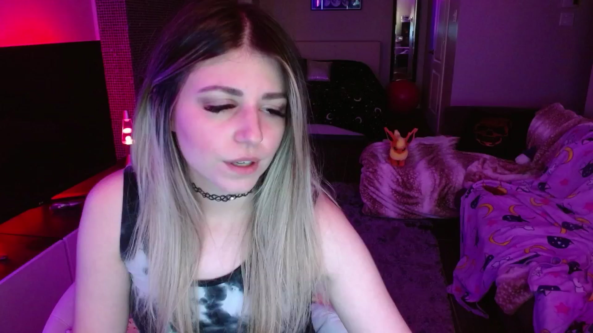 Gallery image thumbnail from Serafina's myfreecams stream on, 06/28/2024, 06:20 image 19 of 20
