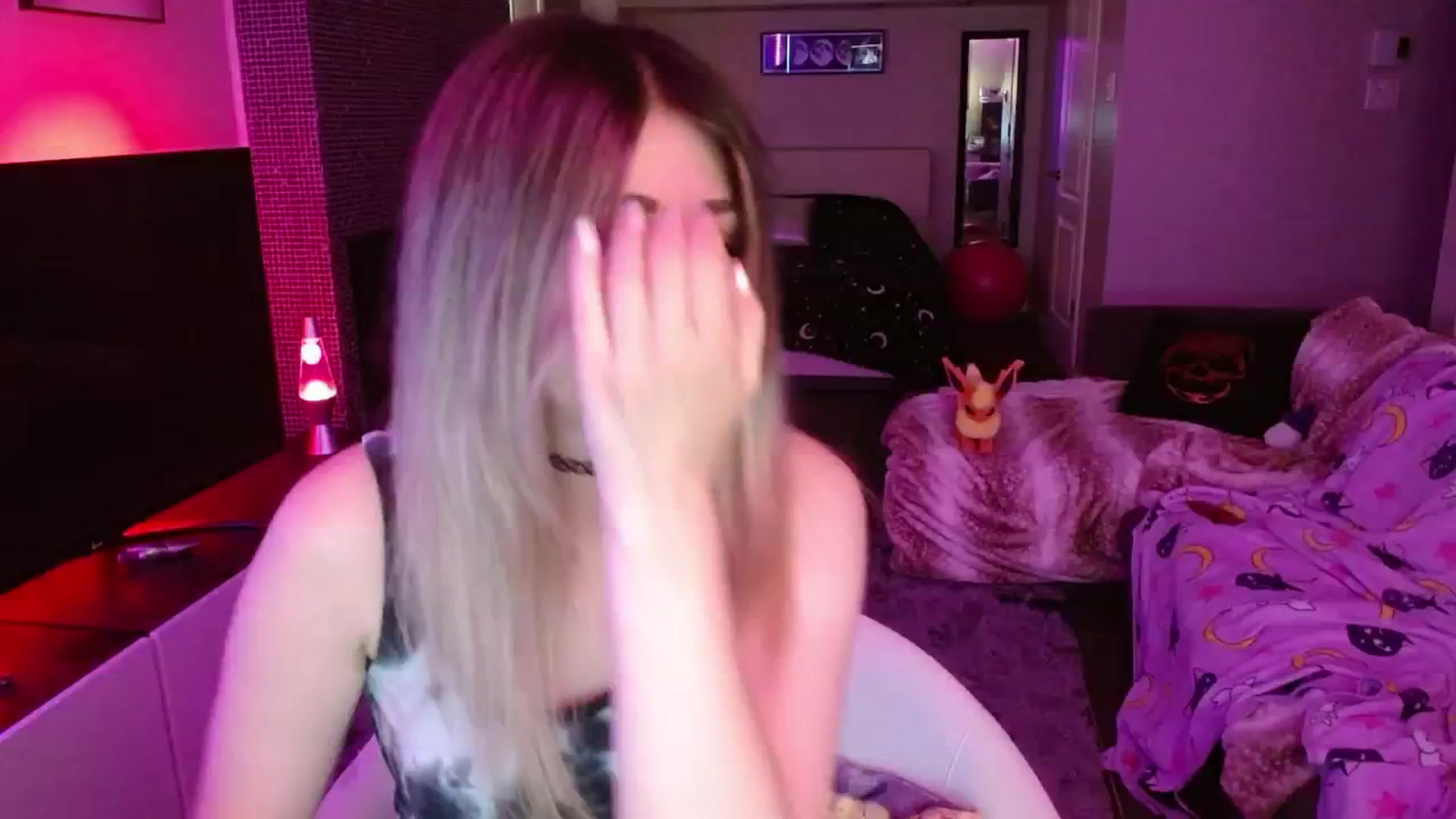 Gallery image thumbnail from Serafina's myfreecams stream on, 06/28/2024, 06:20 image 15 of 20