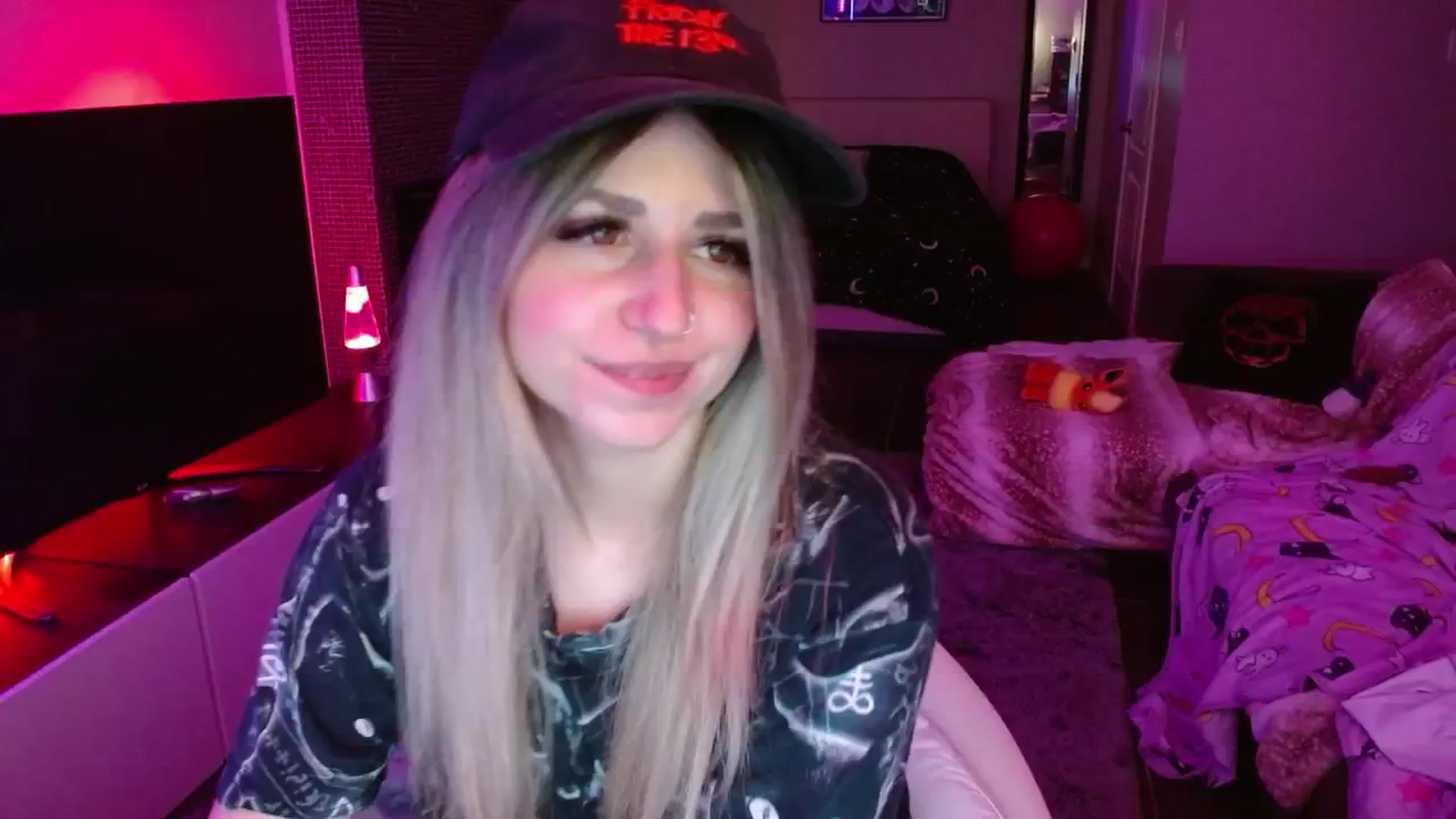 Gallery image thumbnail from Serafina's myfreecams stream on, 06/29/2024, 07:39 image 7 of 20