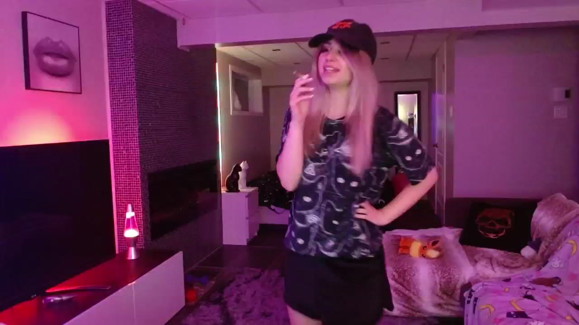 Gallery image thumbnail from Serafina's myfreecams stream on, 06/29/2024, 07:39 image 1 of 20