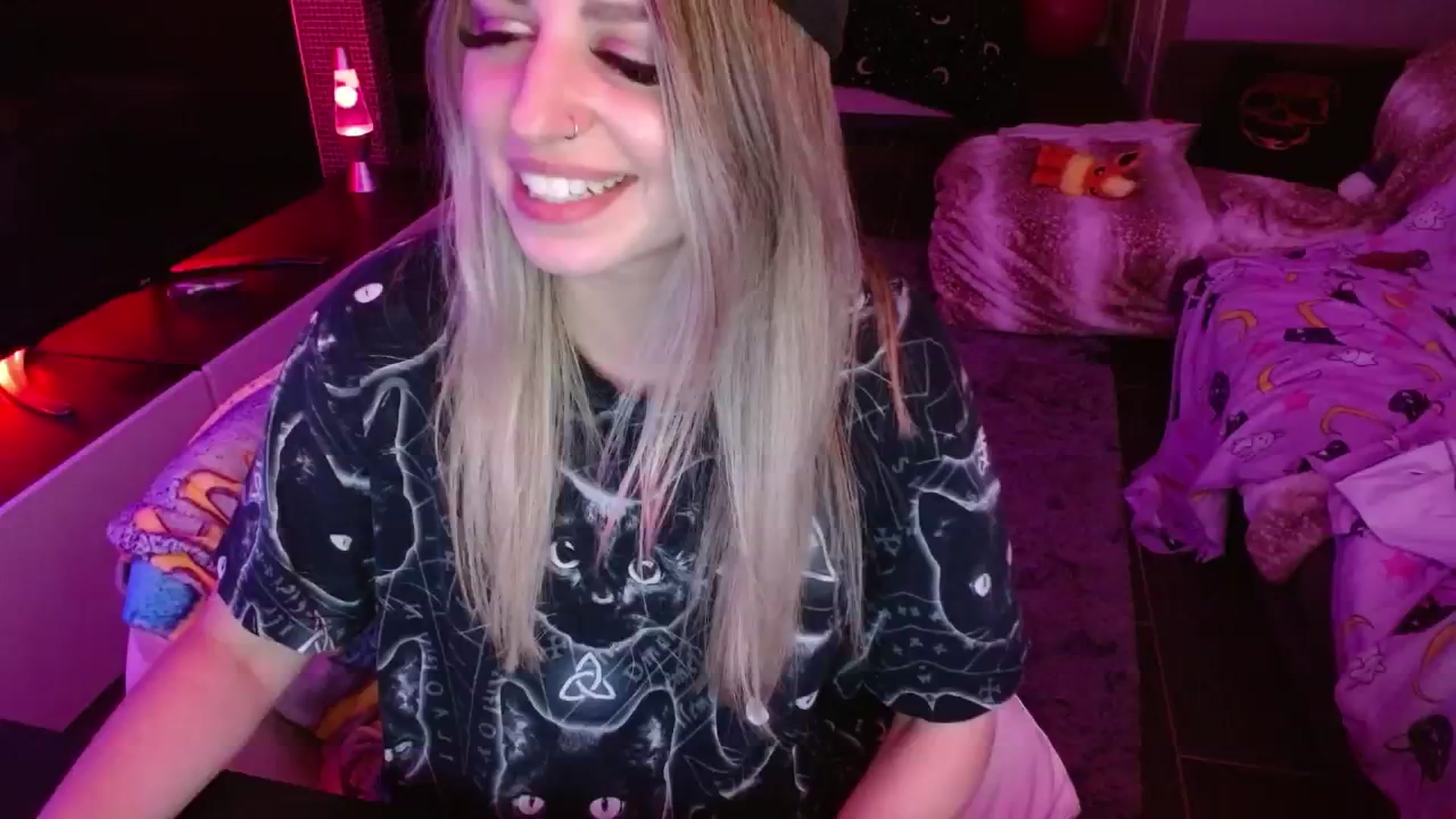 Gallery image thumbnail from Serafina's myfreecams stream on, 06/29/2024, 07:39 image 13 of 20